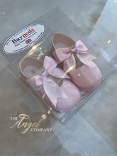 Load image into Gallery viewer, Baypods Baby Pink Diamanté Bow
